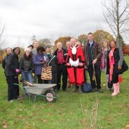 Tree Planting Finsbury Park By 3 Mayors